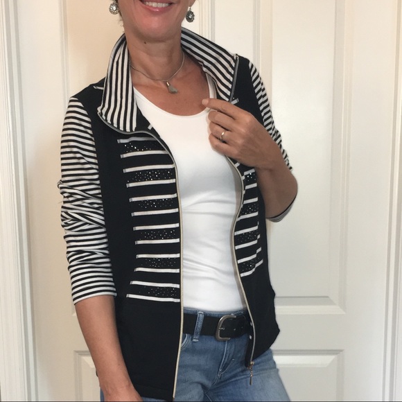 Onque Casuals Tops - 3/$20 Onque Casual Bead Sequin Embellished Zip Up